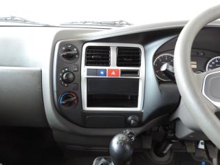 Hyundai H-100 Bakkie 2.6D deck