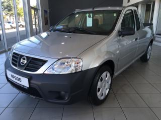 Nissan NP200 1.6i safety pack (aircon)