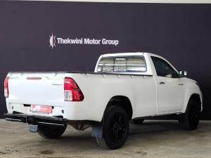 Toyota Hilux 2.8GD-6 4x4 Raider auto - Image 4