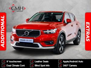 2020 Volvo XC40 D4 AWD Momentum