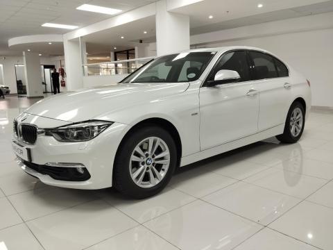 Image BMW 3 Series 318i Luxury Line auto