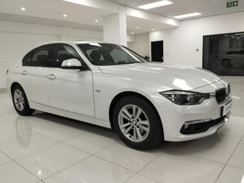 Image BMW 3 Series 318i Luxury Line auto