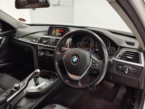 Image BMW 3 Series 318i Luxury Line auto