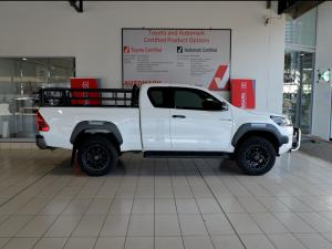 Toyota Hilux 2.8GD-6 Xtra cab 4x4 Legend manual - Image 5