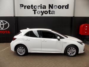 Toyota Corolla hatch 1.8 Hybrid XS - Image 4