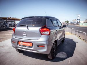 Toyota Vitz 1.0 XR auto - Image 3