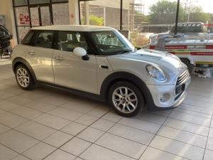 2015 MINI Cooper 5-Door automatic