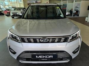 2022 Mahindra XUV300 1.2T W8