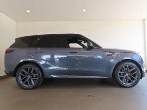 Land Rover Range Rover Sport D350 Dynamic HSE - Image 5