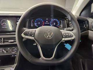 Volkswagen Polo hatch 1.0TSI Life auto