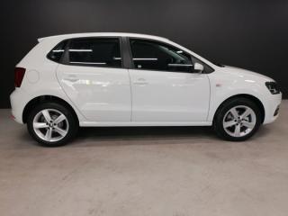 Volkswagen Polo Vivo hatch 1.6 Comfortline auto