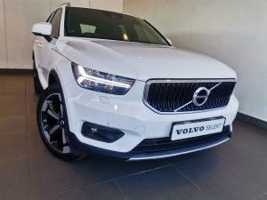 2020 Volvo XC40 T5 AWD Momentum