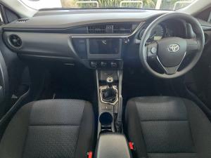 Toyota Corolla Quest 1.8 Plus manual - Image 9