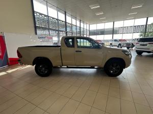 Toyota Hilux 2.4GD-6 Xtra cab Raider manual - Image 6