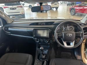 Toyota Hilux 2.4GD-6 Xtra cab Raider manual - Image 9