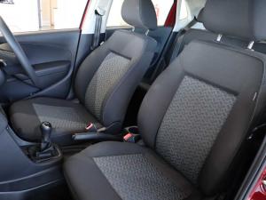 Volkswagen Polo Vivo hatch 1.4 Life - Image 18