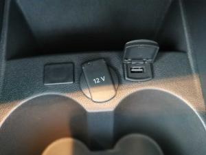 Volkswagen Polo Vivo hatch 1.4 Life - Image 4