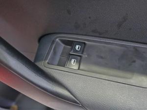 Volkswagen Polo Vivo hatch 1.4 Life - Image 15
