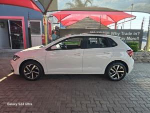Volkswagen Polo hatch 1.0TSI Life manual - Image 3