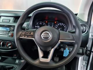 Nissan Navara 2.5DDTi double cab XE