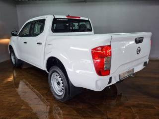 Nissan Navara 2.5DDTi double cab XE