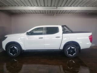 Nissan Navara 2.5DDTi double cab XE