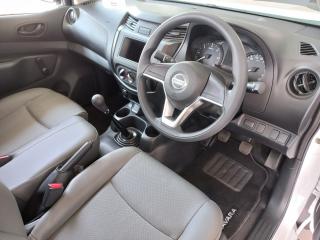 Nissan Navara 2.5DDTi single cab XE