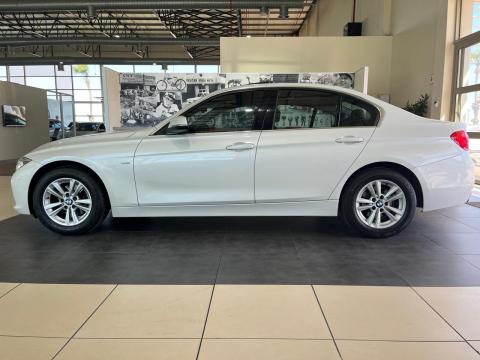 Image BMW 3 Series 318i Luxury Line auto