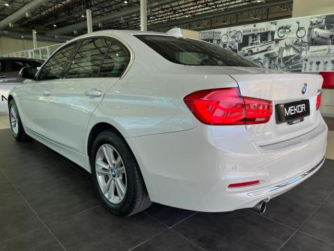 Image BMW 3 Series 318i Luxury Line auto