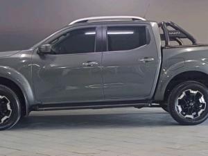 Nissan Navara 2.5DDTi double cab LE Plus - Image 5