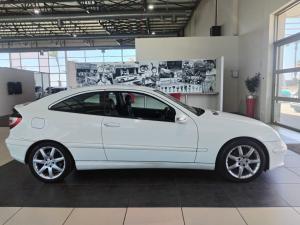 2005 Mercedes-Benz C230 V6 Coupe automatic