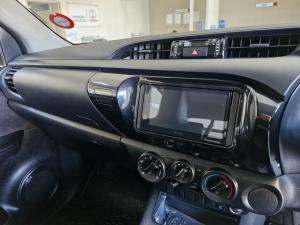 Toyota Hilux 2.4GD-6 double cab SR - Image 9