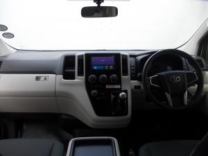 Toyota Quantum 2.8 SLWB bus 14-seater GL manual - Image 6