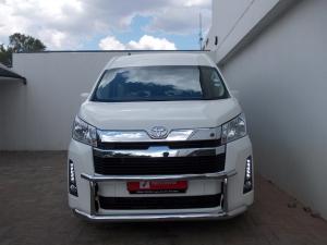 Toyota Quantum 2.8 SLWB bus 14-seater GL manual - Image 4