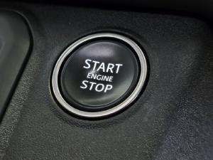 Land Rover Defender 110 D300 X-Dynamic HSE - Image 26