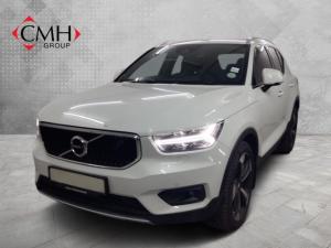 2020 Volvo XC40 D4 AWD Momentum