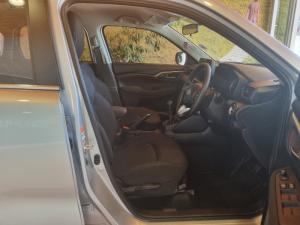 Toyota Urban Cruiser 1.5 XR - Image 10