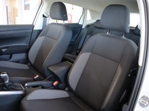 Volkswagen Polo hatch 1.0TSI Life auto - Image 21