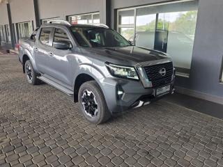 Nissan Navara 2.5DDTi double cab LE Plus