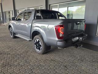 Nissan Navara 2.5DDTi double cab LE Plus