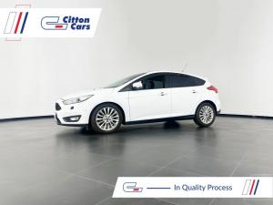 2016 Ford Focus 1.0 Ecoboost Trend automatic 5-Door