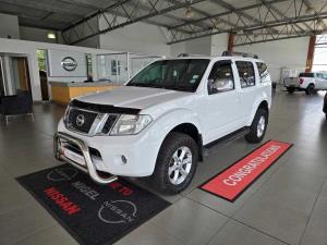 2014 Nissan Pathfinder 2.5 dCi SE automatic