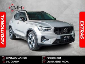 2024 Volvo XC40 B3 Plus Dark