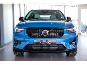 2024 Volvo XC40 B4 Plus Dark