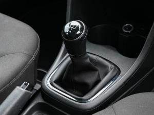 Volkswagen Polo Vivo hatch 1.4 Life - Image 10