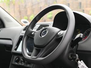 Volkswagen Polo Vivo hatch 1.4 Life - Image 6