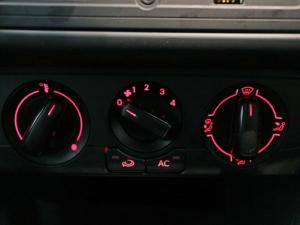 Volkswagen Polo Vivo hatch 1.4 Trendline - Image 19
