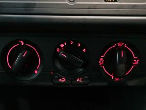 Volkswagen Polo Vivo hatch 1.4 Trendline - Image 19
