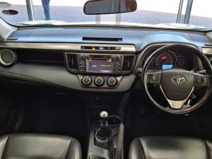 Toyota RAV4 2.0 GX - Image 5