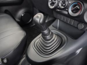 Toyota Hilux 2.0 single cab S (aircon) - Image 17